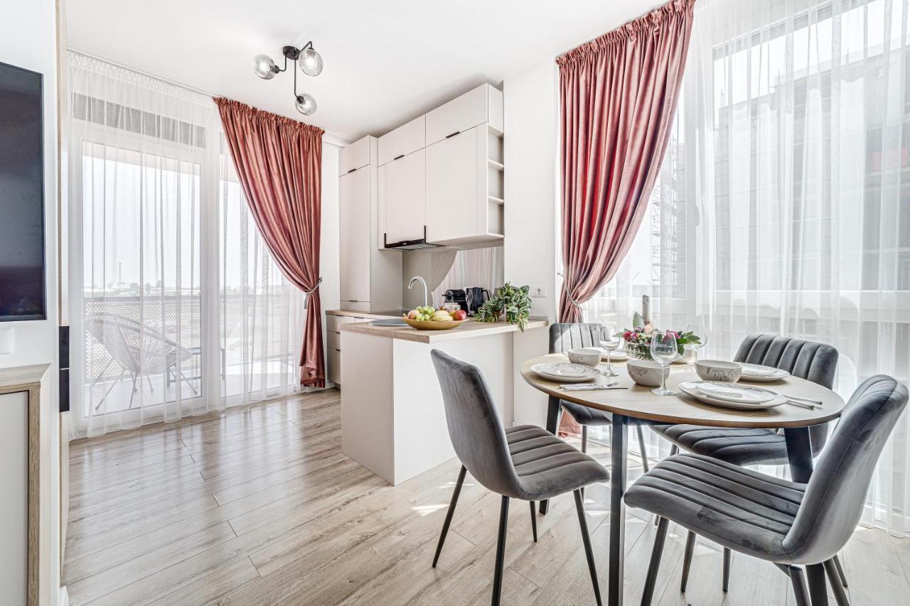 Elegant Apartment Near Afi & Atrium Mall أراد المظهر الخارجي الصورة